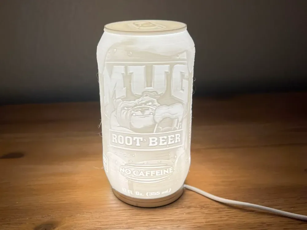 Taza de lata de cerveza de raíz (lata iluminada litófana), vista 1