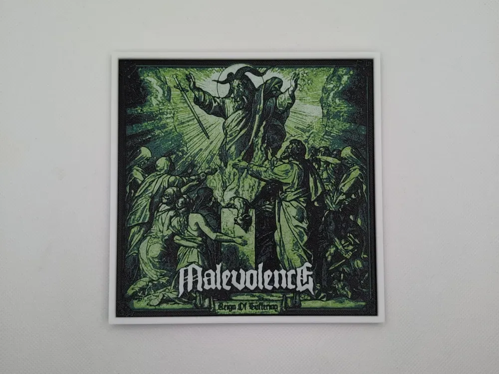 Malevolencia: Reino del sufrimiento (2013) Portada del álbum, vista 1