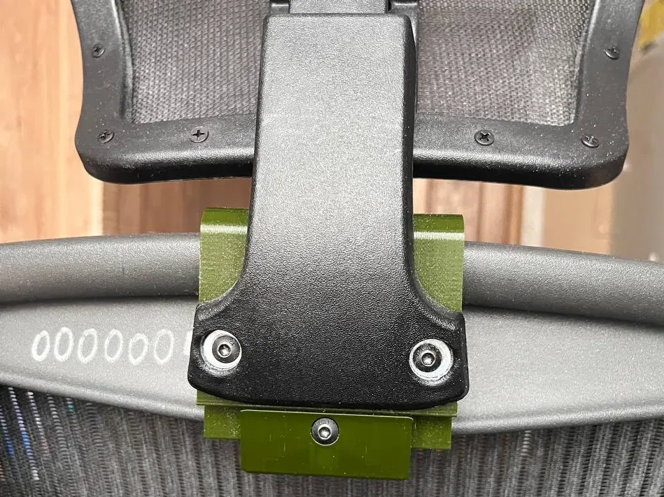Adaptador de reposacabezas Herman Miller Aeron, vista 1