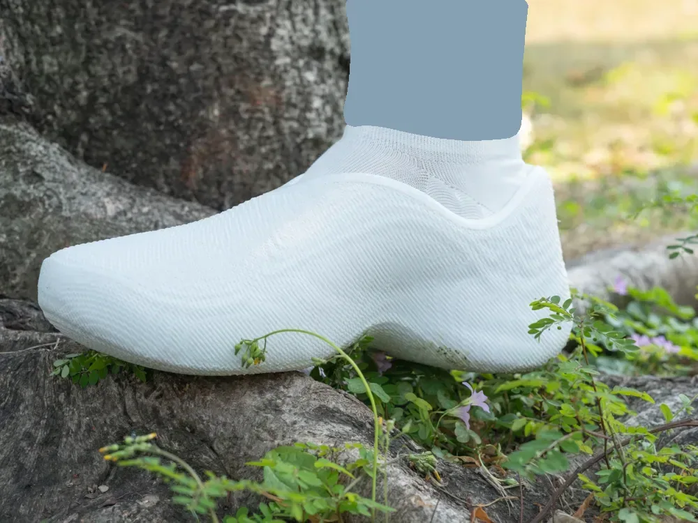Bubbleberry: un zapato casual con punta redonda impreso en 3D, vista 1