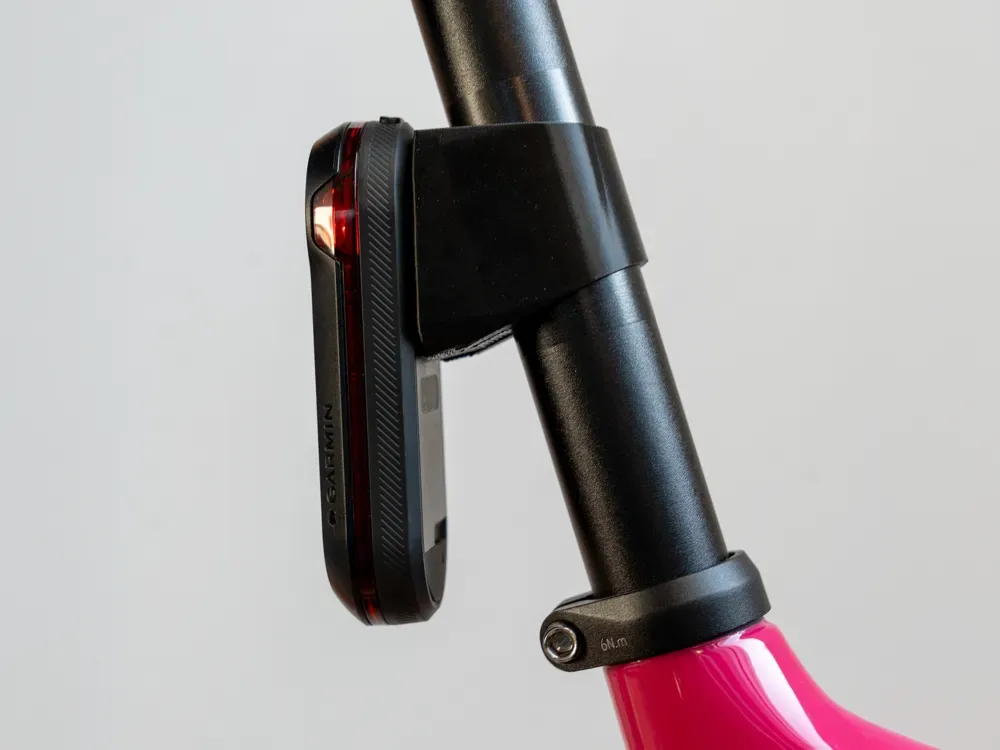Soporte Garmin Varia para tijas de sillín de 27,2 · 31,6 mm para impresión 3D, vista 1