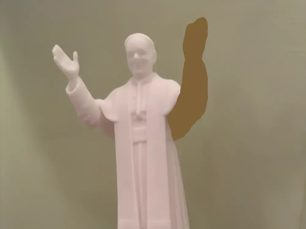 Estatua del nuevo pontífice Papa LEONA XIV, vista 1