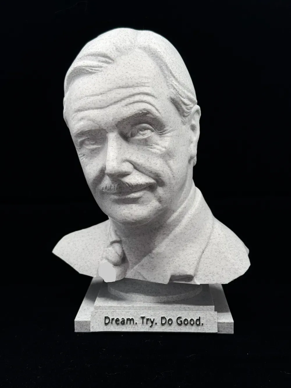 Estatua del busto del Sr. Feeny, vista 3