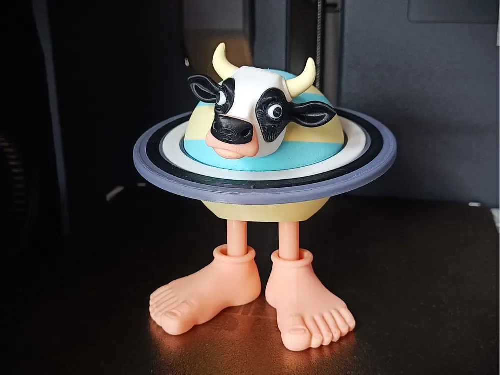 La Vaca Saturno Saturnita articulated toy, vista 1