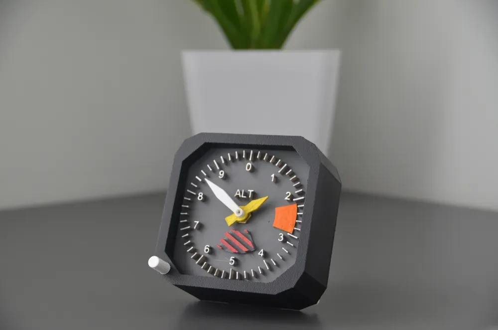 Reloj de escritorio con altímetro, vista 3