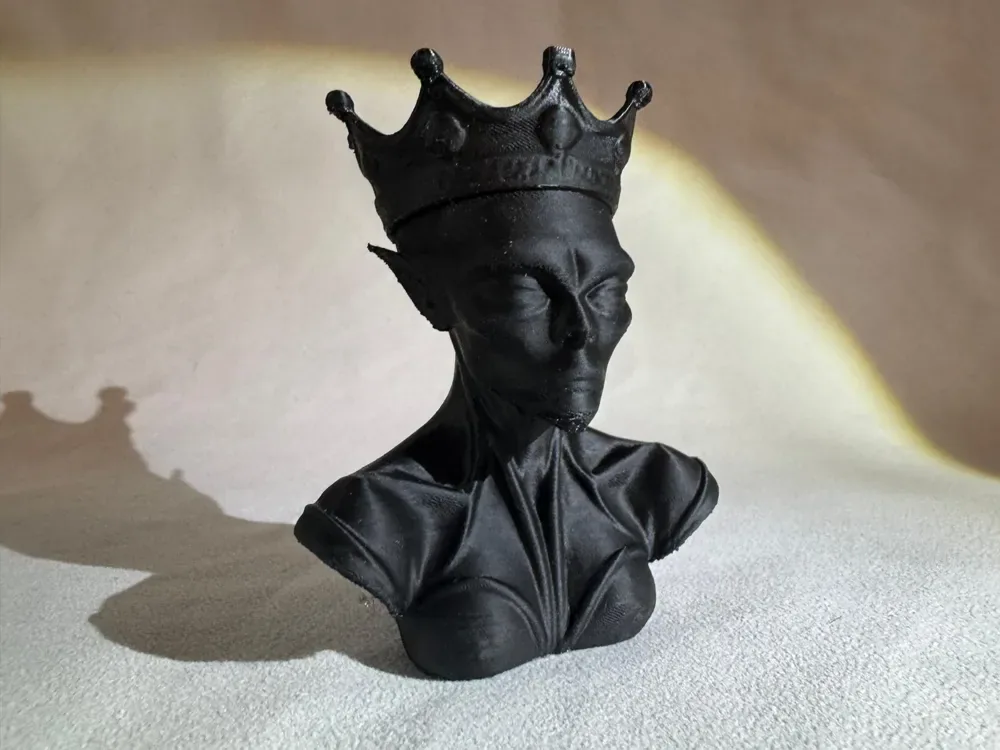 Busto alienígena - El Emperador Celestial, vista 2