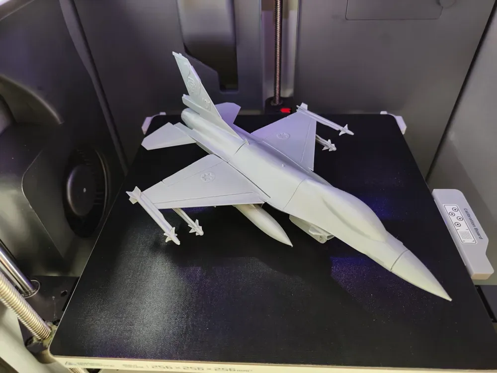 F 16-c, vista 3