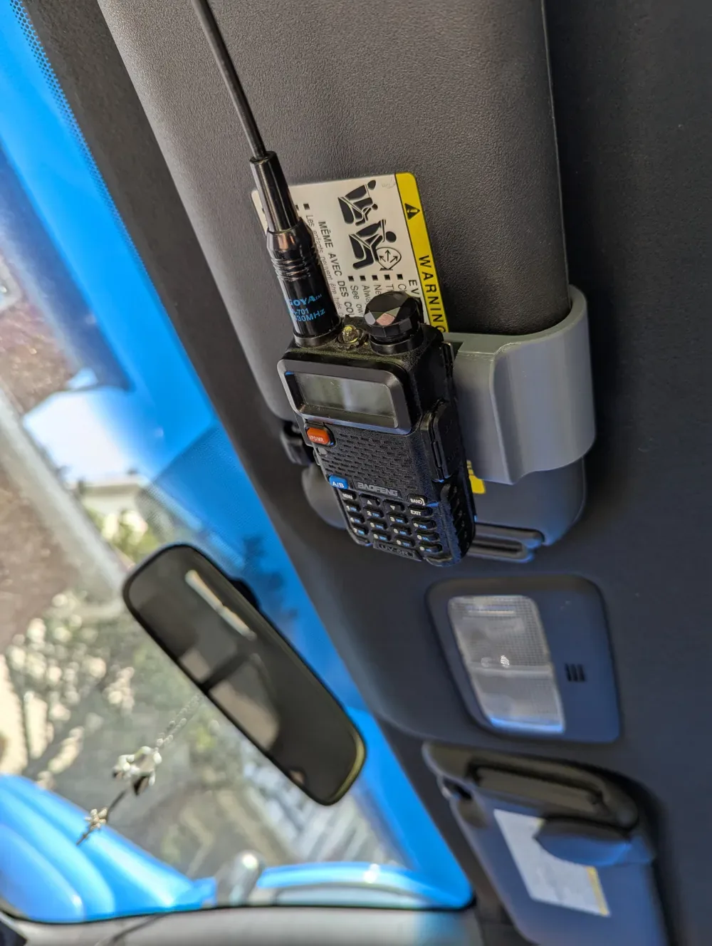 Soporte universal para visera solar Baofeng / Radio, vista 2