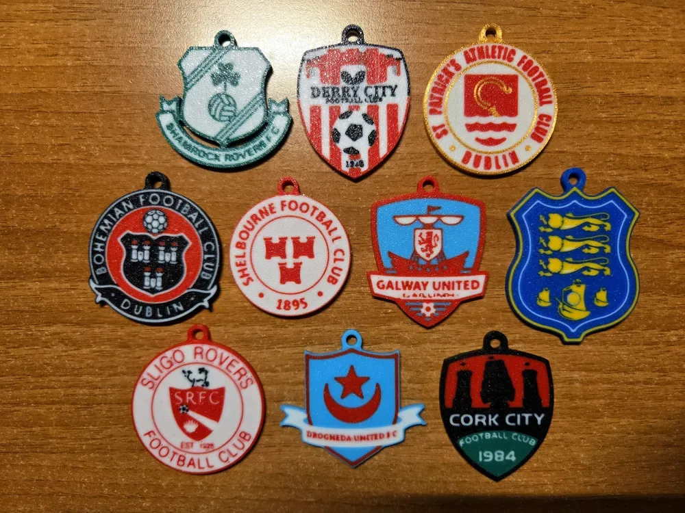 Equipos de la Premier Division irlandesa 2025 - Llaveros, vista 1