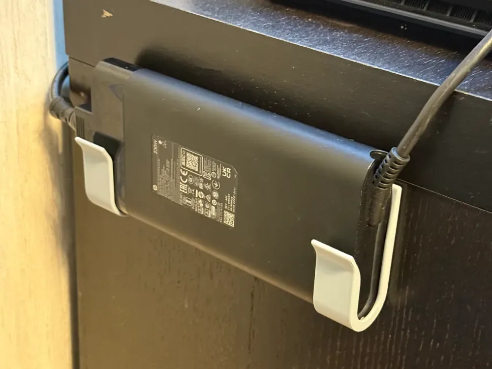 HP VICTUS OMEN CARGADOR SOPORTE DE MONTAJE EN PARED, vista 1
