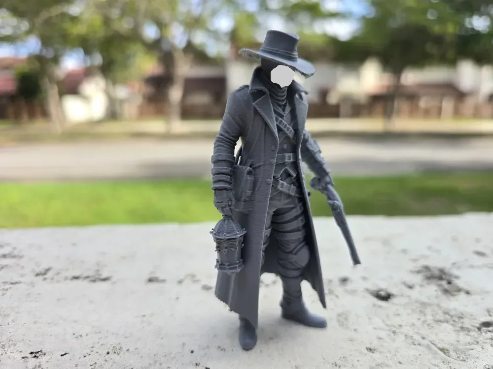 Figura del pistolero guardián de la linterna, vista 3
