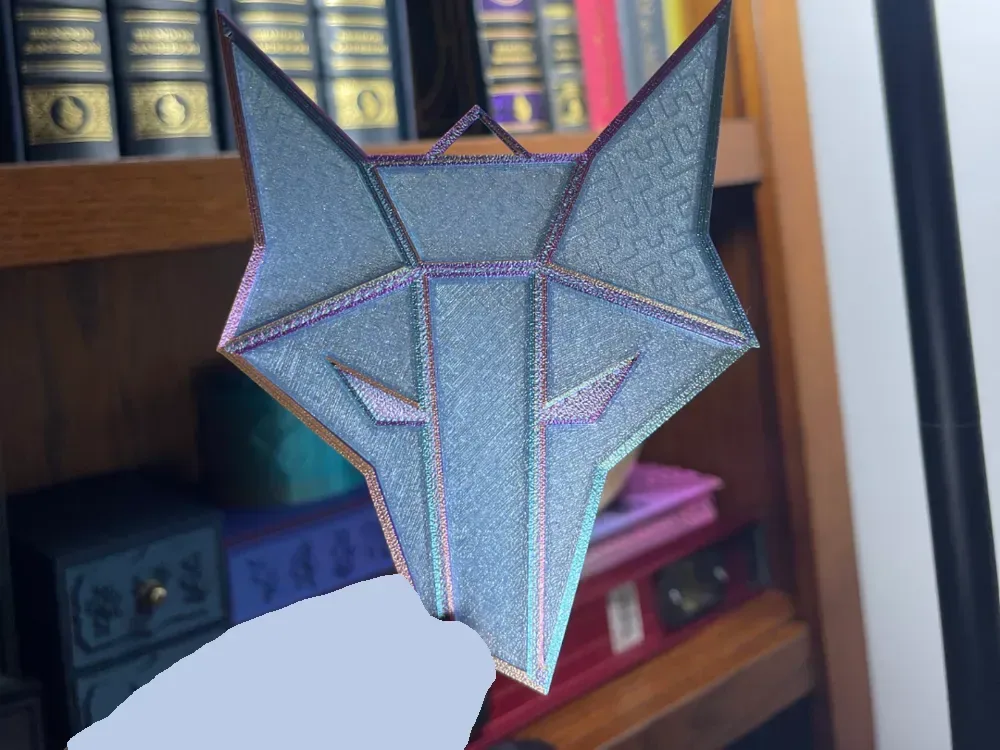 Atrapasueños con emblema de aullador – Decoración de ventana ascendente roja, vista 1