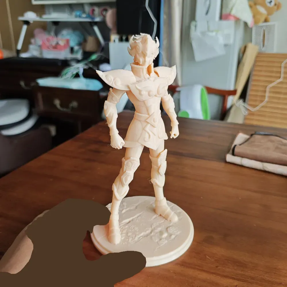 Figura de Aioria de Leo de Saint Seiya, vista 2