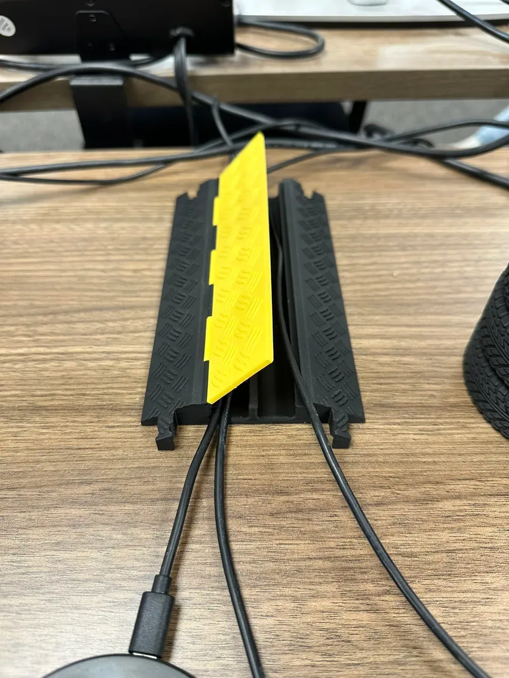 Protector de cable, réplica de cubierta de seguridad/guardaescalones, vista 3