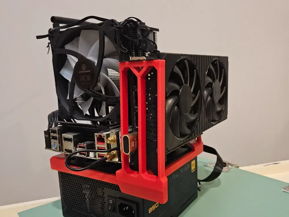 Marco abierto de PC ITX/mATX montado en fuente, vista 1