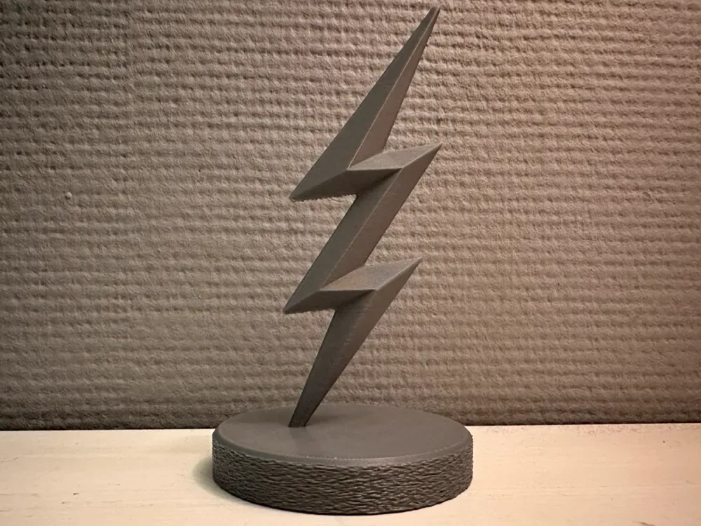 Zeus Bolt – Escultura de relámpago de la mitología griega, vista 1