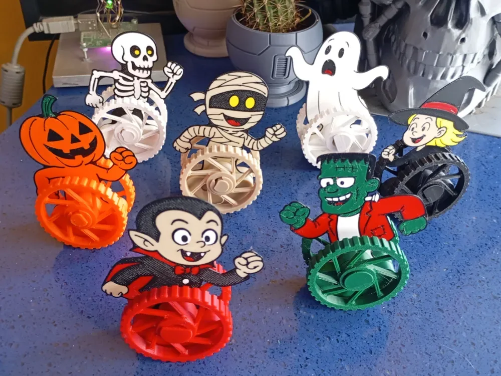 Mega paquete de espeluznantes juguetes autoequilibrados para Halloween, vista 1