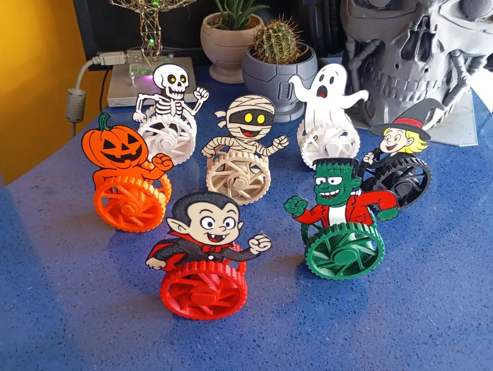 Mega paquete de espeluznantes juguetes autoequilibrados para Halloween, vista 3