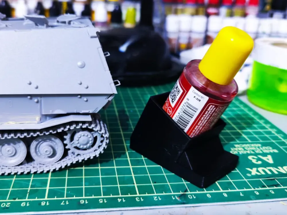 Práctico soporte de pintura para modelado de escritorio para impresión 3D, vista 1