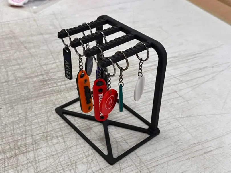 Soporte de exhibición y dispensador de llaveros para impresión 3D, vista 1