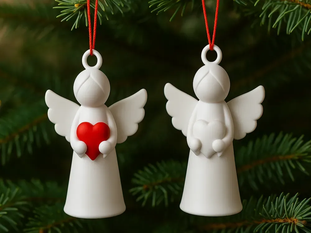 Ángel con adorno de árbol de Navidad de corazón., vista 1