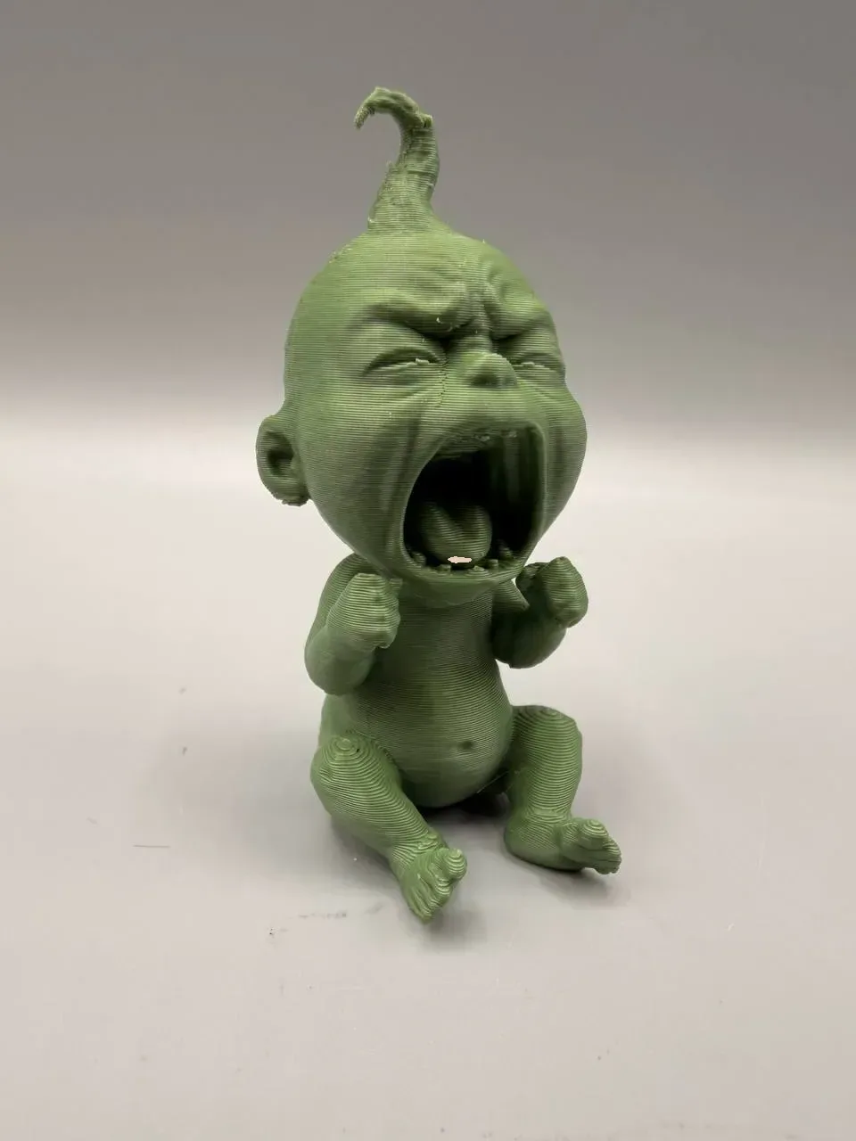 Grinch bebé gruñón, vista 3