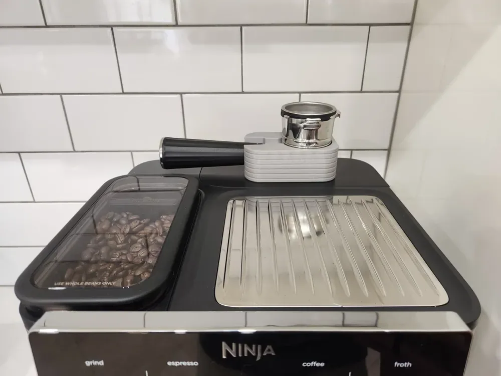 Soporte para portafiltro Ninja Luxe Cafe, vista 1