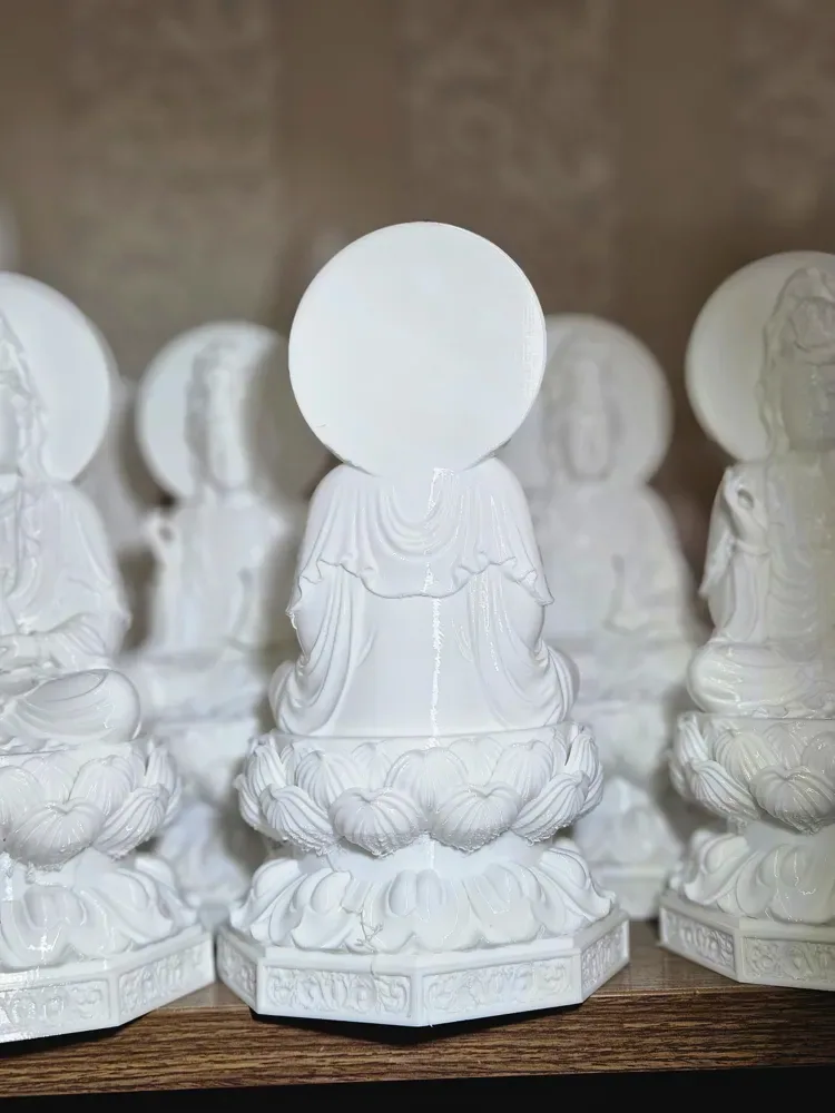 Estatua de Quan Yin (Guan Yin) La Diosa de la Misericordia, vista 3