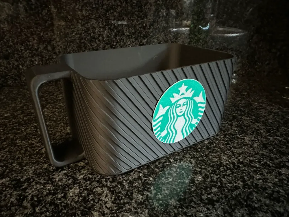 Envase de cápsulas de café usado para impresión 3D, vista 1