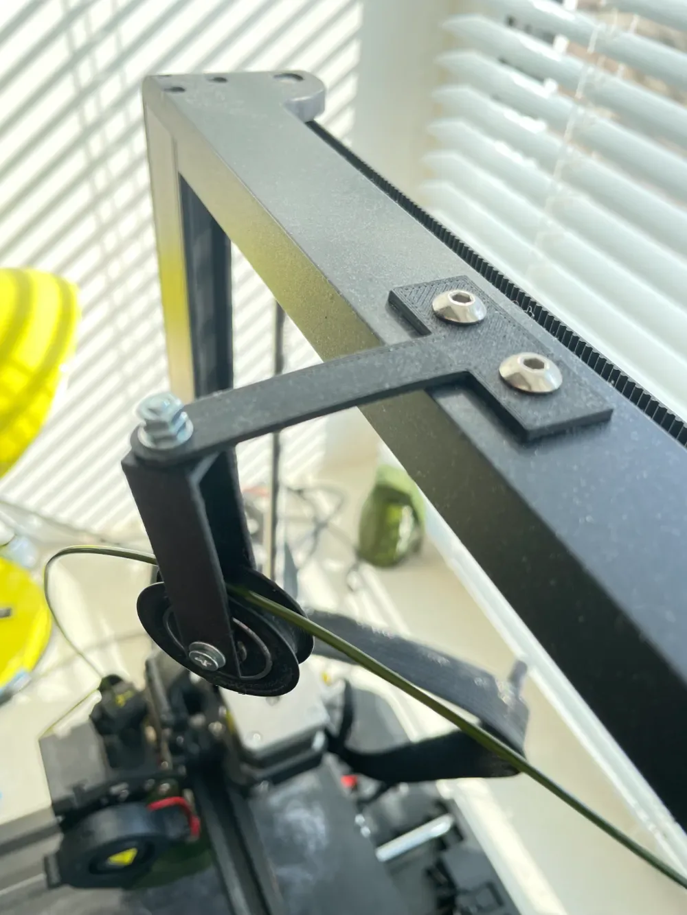 guía de filamentos Creality Ender 3v3 SE para impresión 3D, vista 1