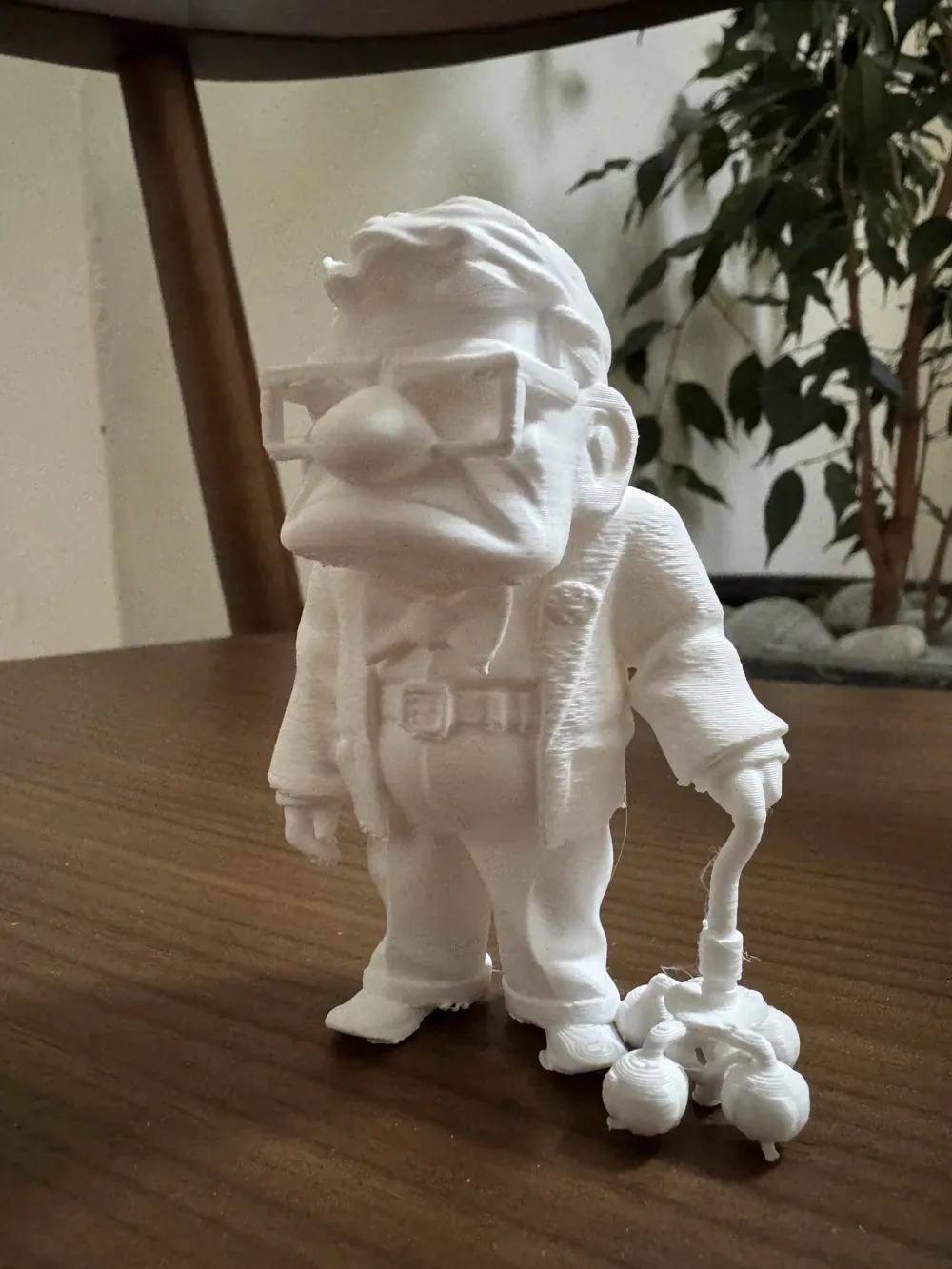 Carl Fredricksen ARRIBA, vista 3