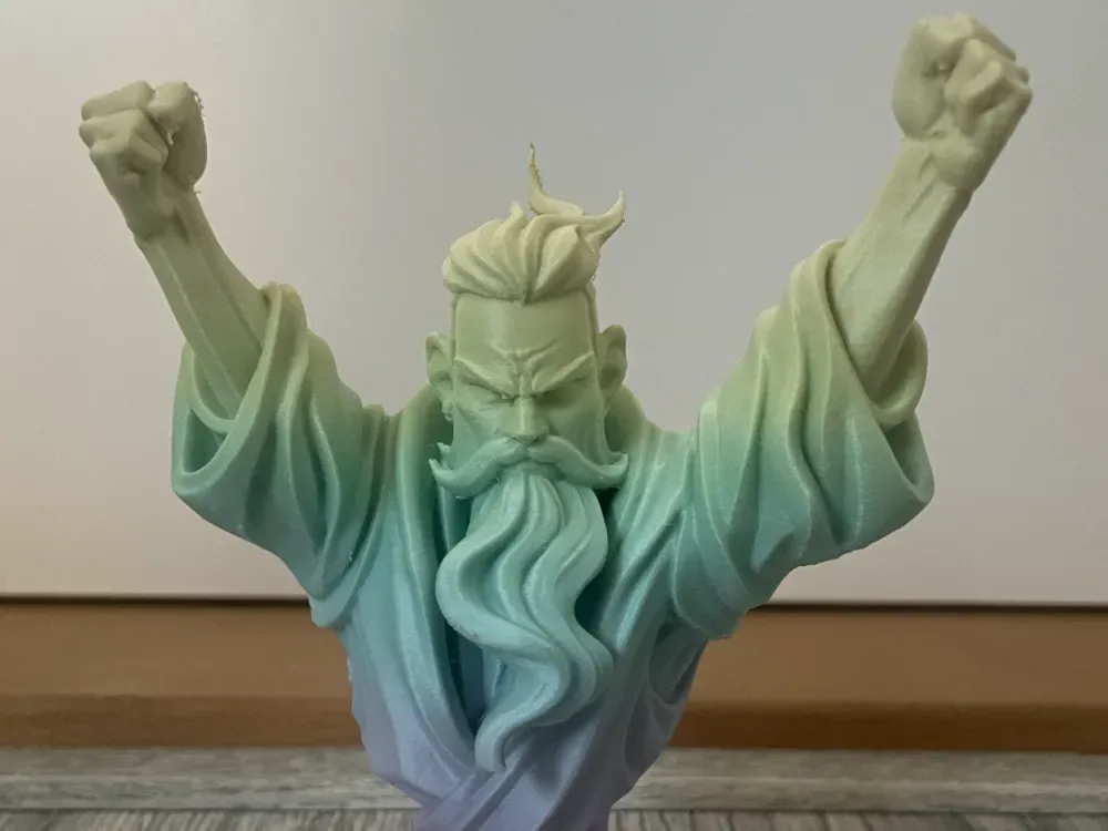 Estatua del mago Thunderdome ID&T, vista 1