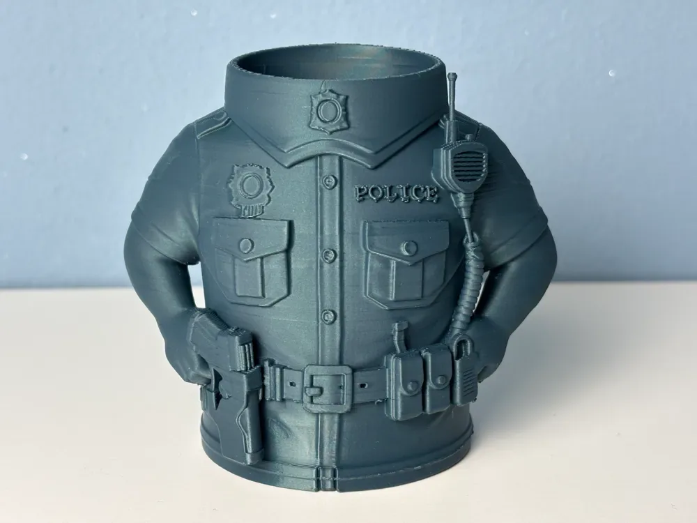 Portalápices de uniforme de oficial de policía - Busto detallado, vista 1