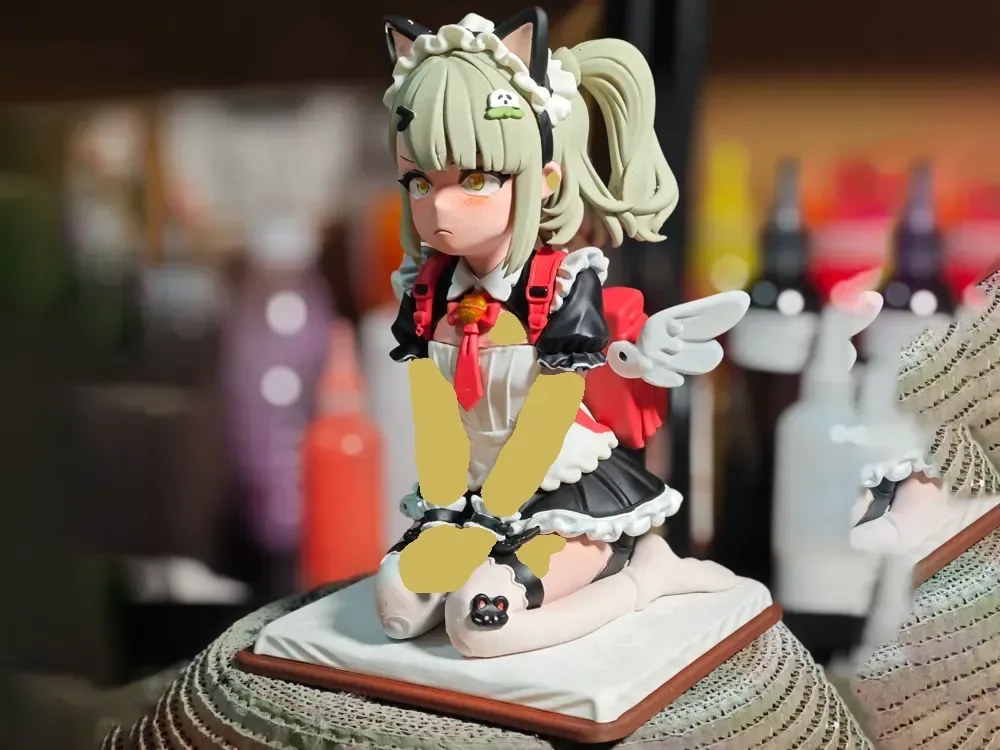 Zenless Zone Zero Chiharu Pose sentada Lindo traje de sirvienta Figura 18 cm de alto Piezas separadas Fácil de pintar Impresión multicolor AMS, vista 1