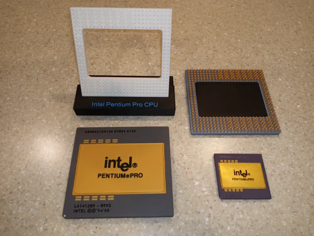 Modelo de CPU Intel Pentium PRO con zócalo de pantalla, vista 1