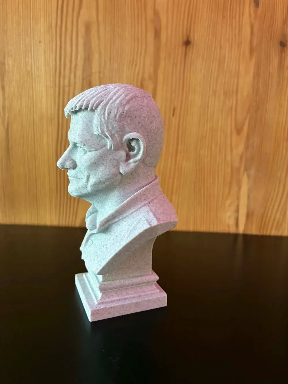Jean-Marie Bigard — Busto, vista 3
