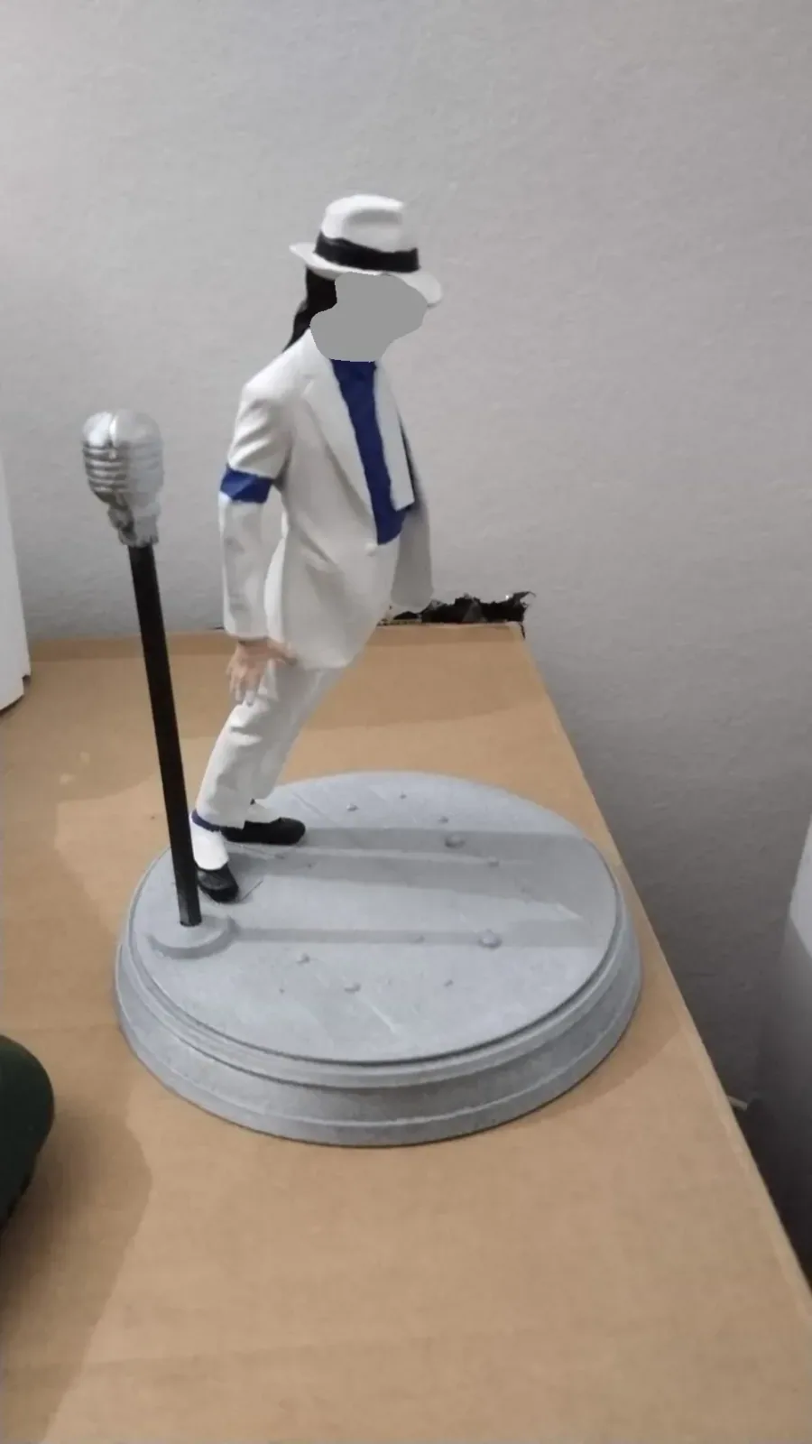 El famoso baile magro "Smooth Criminal" de Michael, vista 3