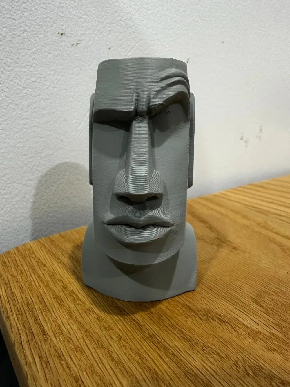 El moai de ceja levantada, vista 2