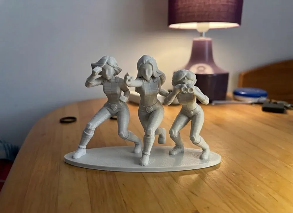 Totally Spies – Figura del agente trío, vista 2