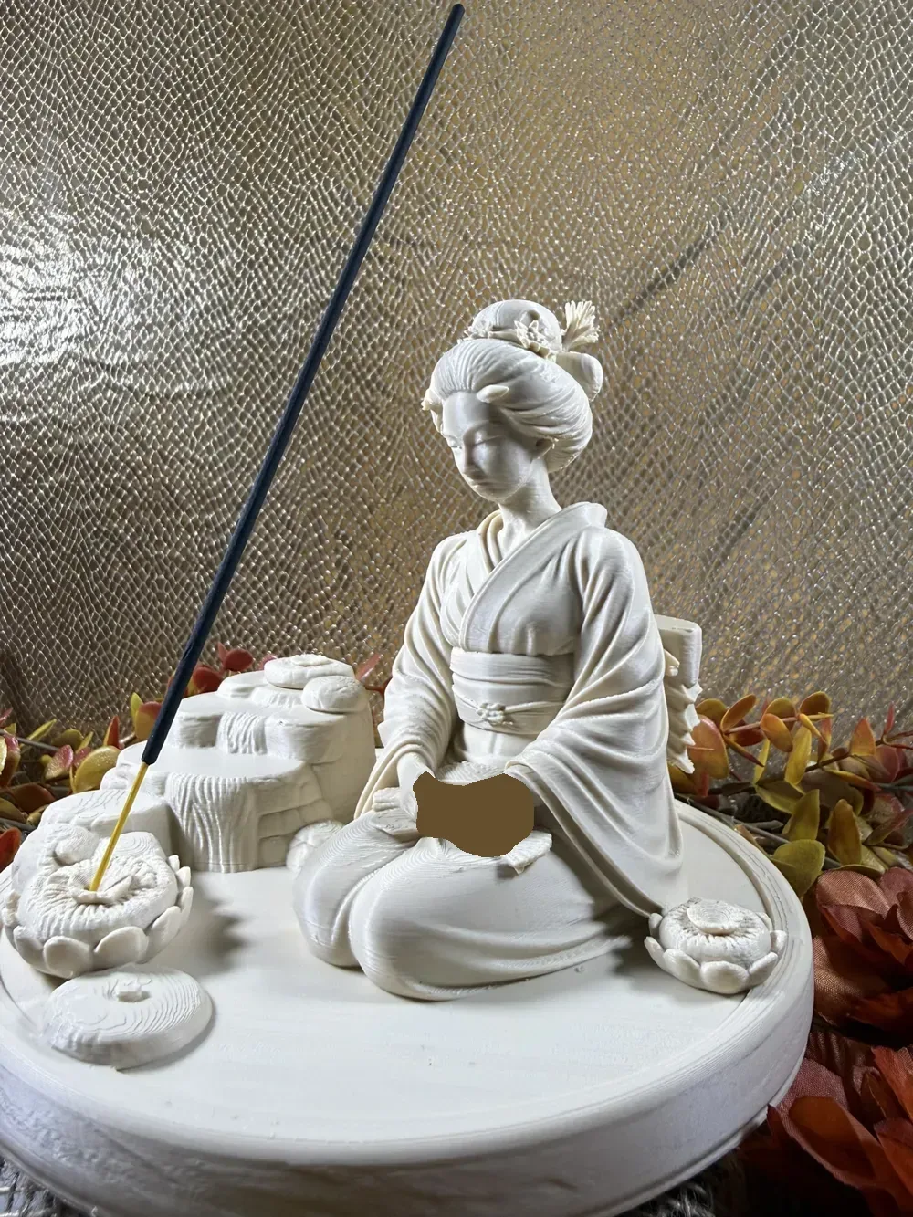 Figura Geisha con base de incienso, vista 2