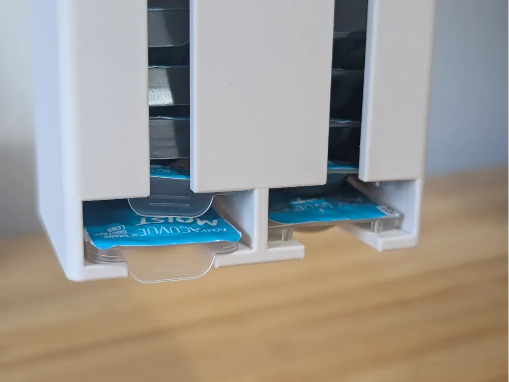 Caja de lentes de contacto flotante húmeda Acuvue, vista 1