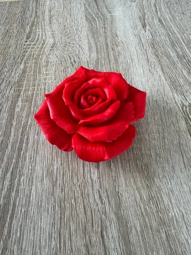 Rosa decorativa realista (alto detalle), vista 2