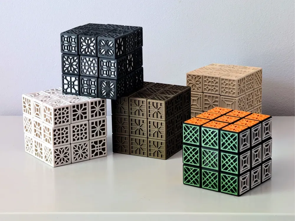 Kumiko inspiró el cubo de Rubik, vista 1