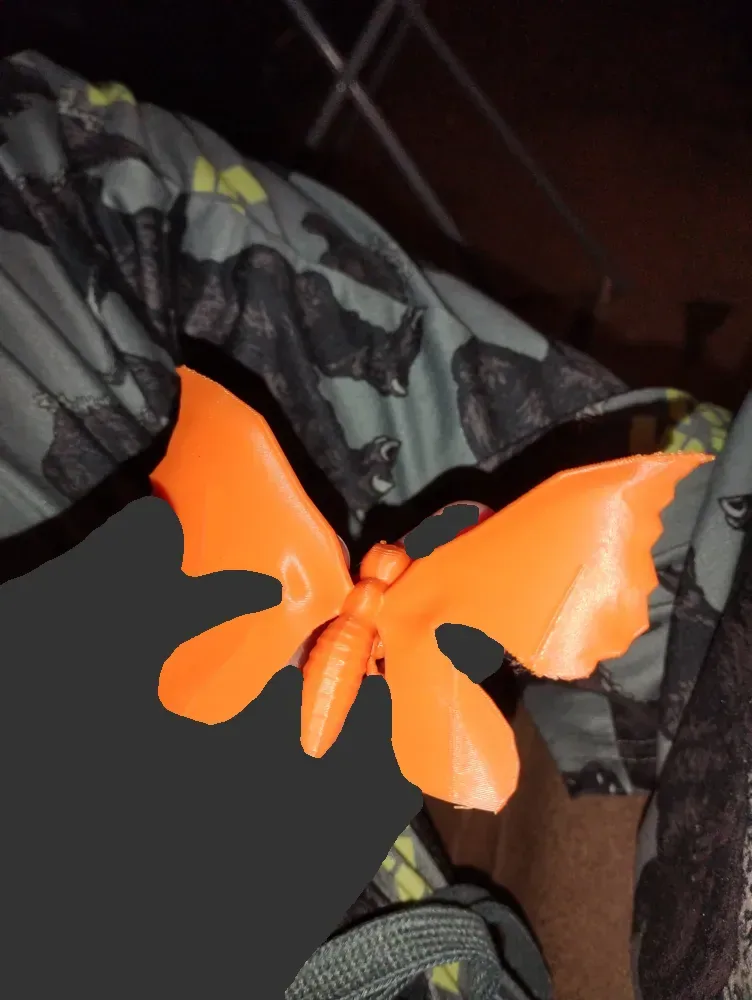 Solo un modelo simple de mothra, vista 3