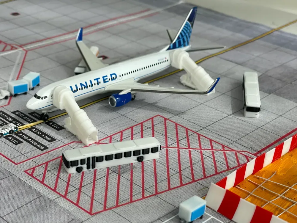 1:400 Autobús del aeropuerto | 1:400 Autobús, vista 1