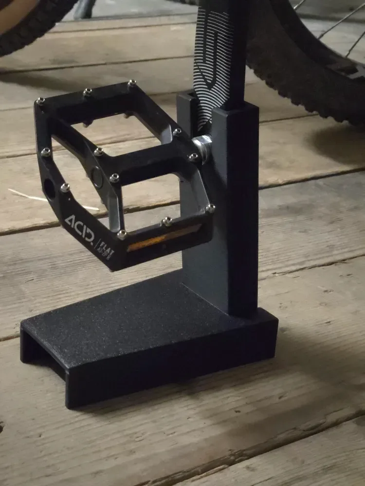 Soporte plegable para bicicletas (Print in Place) para impresión 3D, vista 2