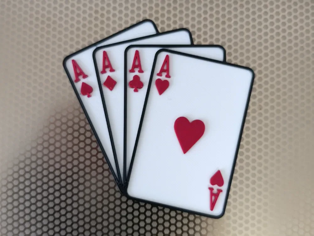 Juego de Cartas 4 Ases Decoración 3D, vista 1