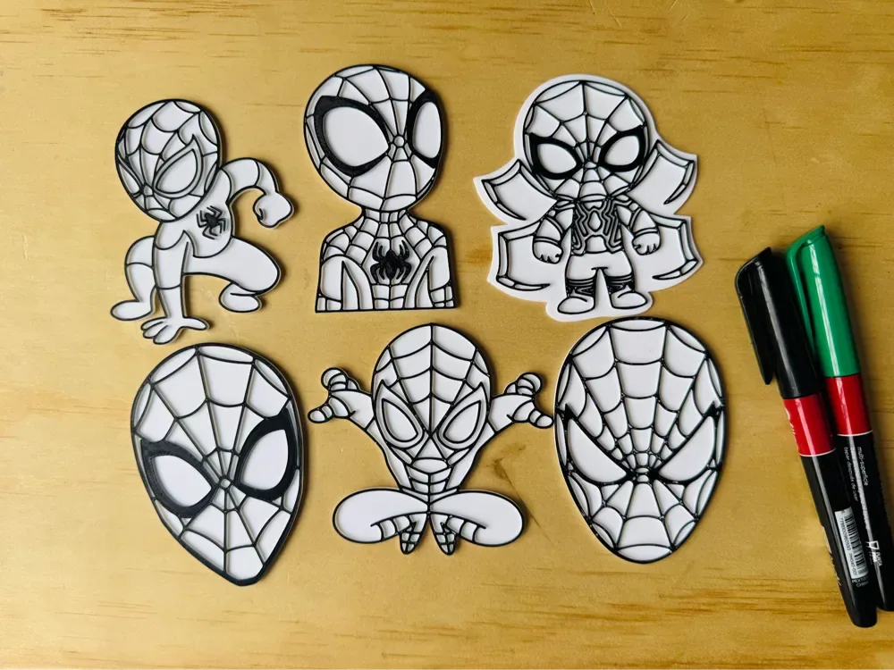 paquete de manualidades para colorear de spiderman, vista 1