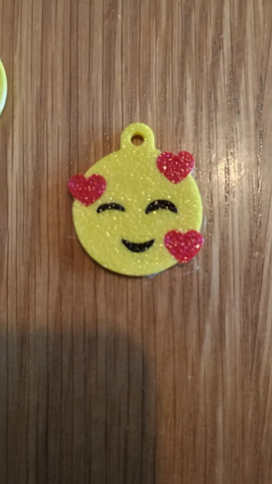 Colección de tokens Emoji (Edición Congreso 2026), vista 3