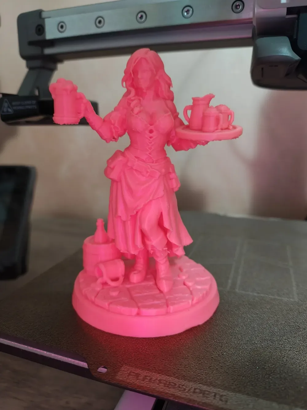 Camarera medieval — miniatura de fantasía, vista 3